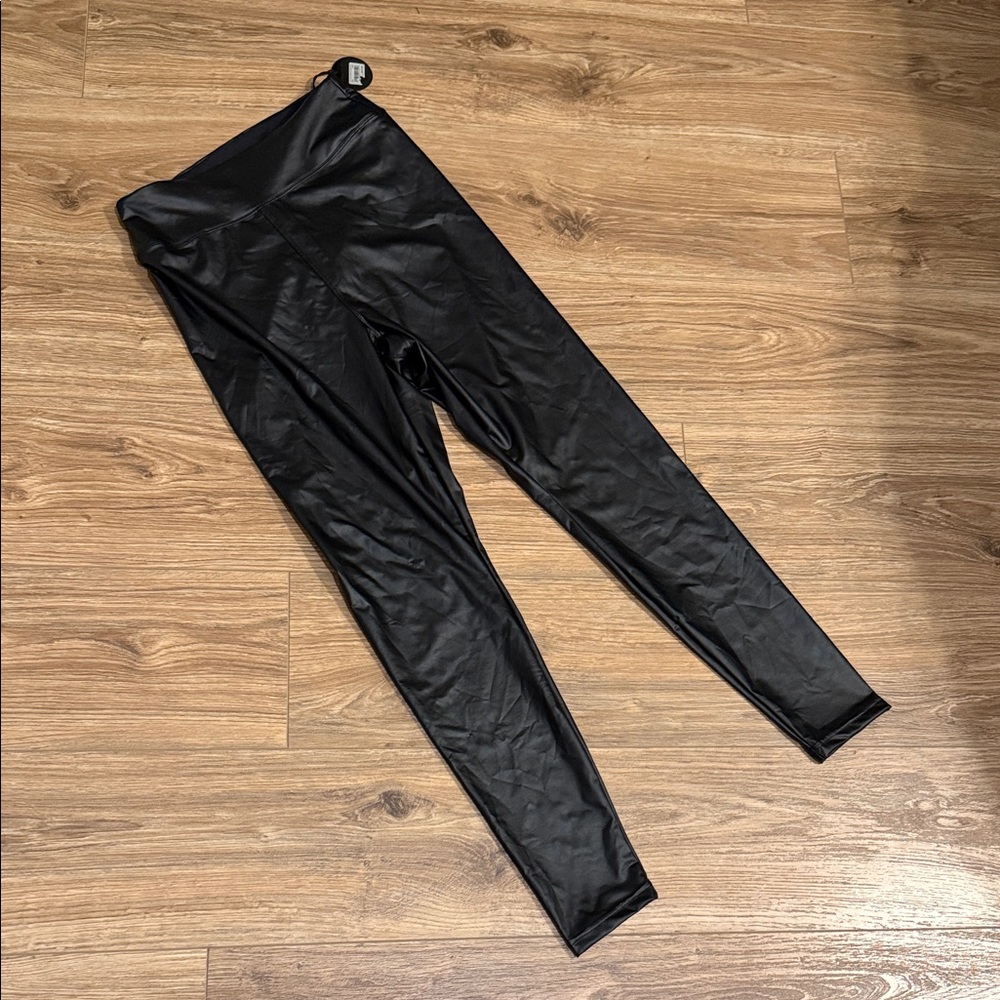 NWT Offline by Aerie real luxe hi rise leather leathers - L